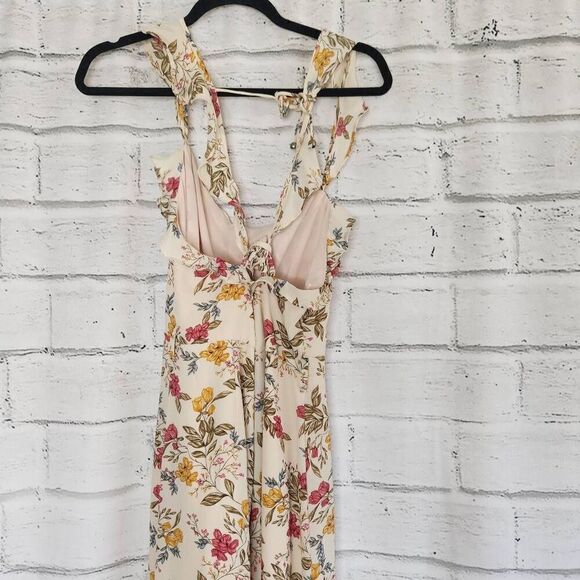 Saints + Secrets Tan Floral Sleeveless Ruffle Hem Relaxed Jumpsuit Size Large - Picture 8 of 13